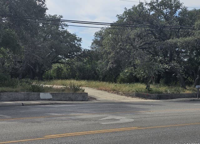 rental at 5142 Wurzbach Rd in San Antonio, TX — photo 1
