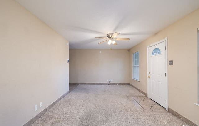 3-bedroom rental at 430 Demya in San Antonio, TX — photo 5