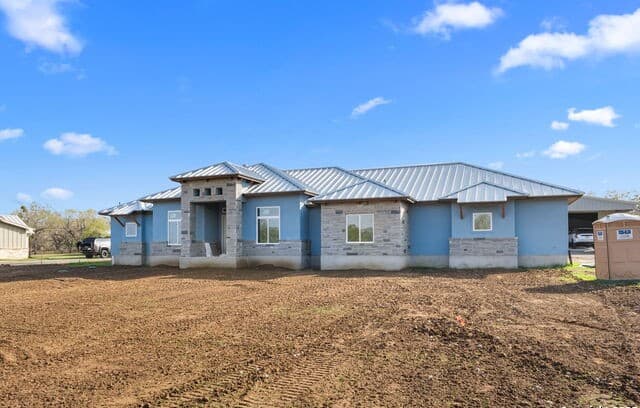 4-bedroom rental at 584 Arbor View in Adkins, TX — photo 1