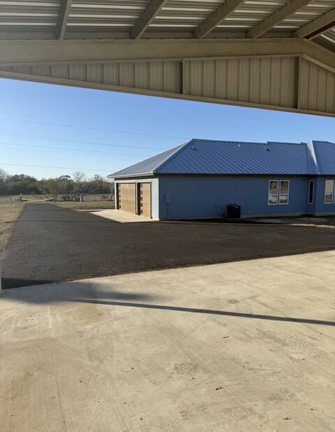 4-bedroom rental at 584 Arbor View in Adkins, TX — photo 5