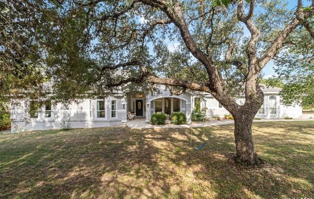 4-bedroom rental at 21927 Park View in Garden Ridge, TX — photo 1