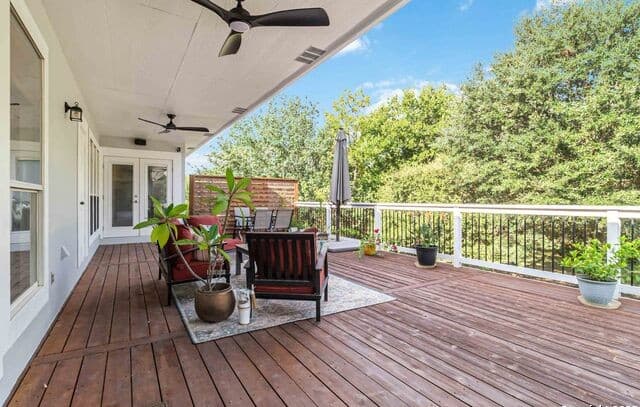 4-bedroom rental at 21927 Park View in Garden Ridge, TX — photo 4