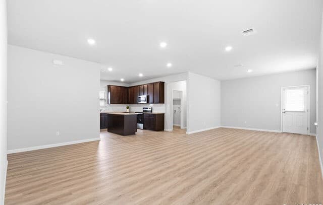 3-bedroom rental at 9938 Rancho Real in San Antonio, TX — photo 5