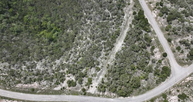 rental at PR 1717 Pr 1717 & PR #1720 in Mico, TX — photo 2