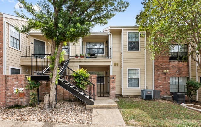 1-bedroom rental at 11610 Vance Jackson Unit 870 in San Antonio, TX — photo 1