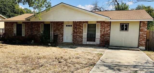 3-bedroom rental at 4418 Sun Vista Ln in San Antonio, TX — photo 2