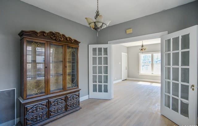 2-bedroom rental at 923 Sacramento in San Antonio, TX — photo 3
