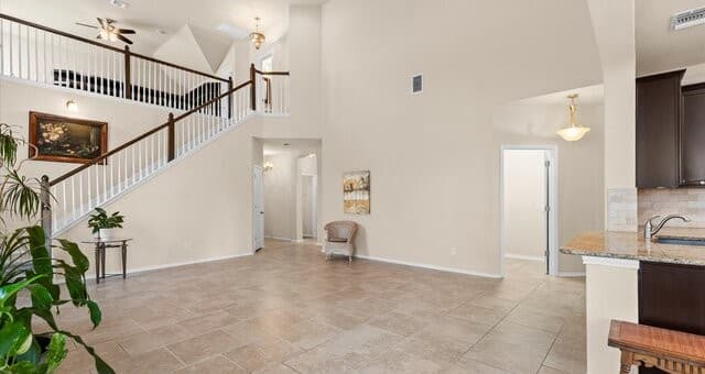 3-bedroom rental at 10437 Shadowy Dusk in Schertz, TX — photo 3