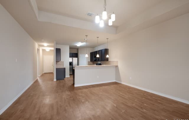 3-bedroom rental at 7019 Hallie Rdg in San Antonio, TX — photo 1
