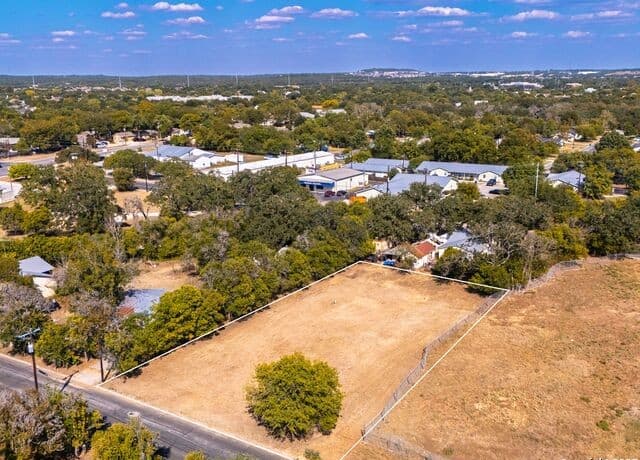 rental at 115 Stahl Street in Boerne, TX — photo 2