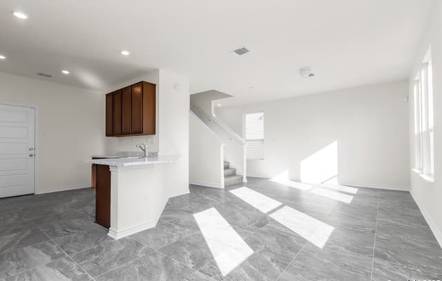 2-bedroom rental at 4658 Otra Otra Drive in San Antonio, TX — photo 5