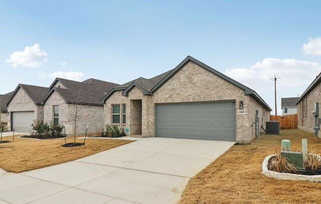 3-bedroom rental at 14418 Galloping Colt in San Antonio, TX — photo 3