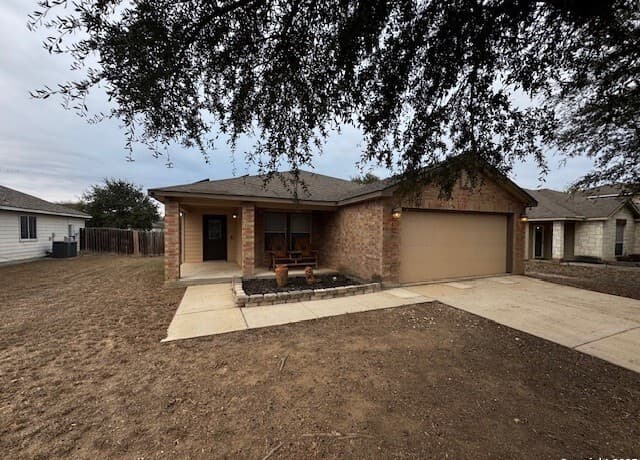 4-bedroom rental at 10310 Bartenheim Dr in Schertz, TX — photo 2