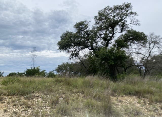 rental at 5 Kendall Jackson in Comfort, TX — photo 2