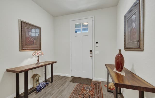 5-bedroom rental at 412 Sika Way in Schertz, TX — photo 5
