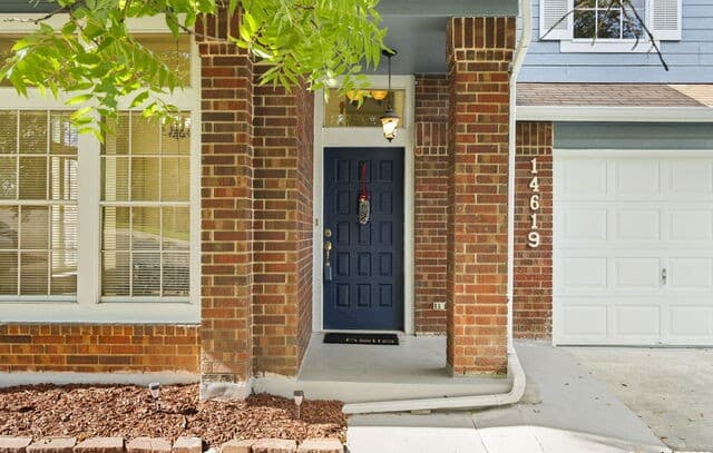 4-bedroom rental at 14619 Hillside in San Antonio, TX — photo 3