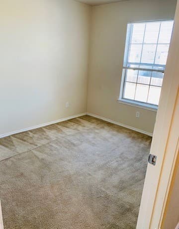 3-bedroom rental at 5754 Golf Heights Unit UNIT 2 in San Antonio, TX — photo 3