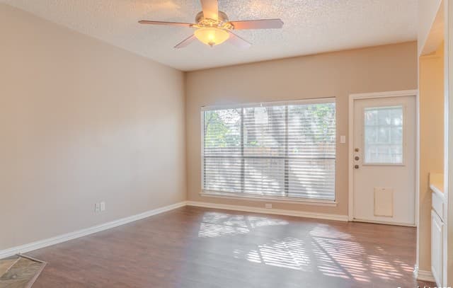2-bedroom rental at 829 Bitters Unit APT 503 in San Antonio, TX — photo 5