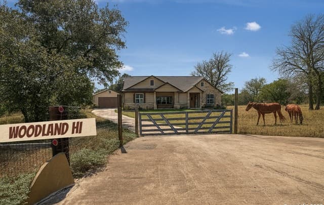 rental at TBD, LOT 17 Woodland Hills in Poteet, TX — photo 1