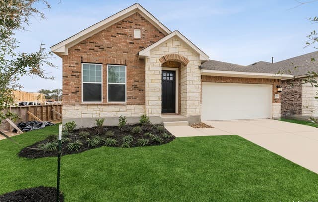 3-bedroom rental at 11726 Hackford in San Antonio, TX — photo 1