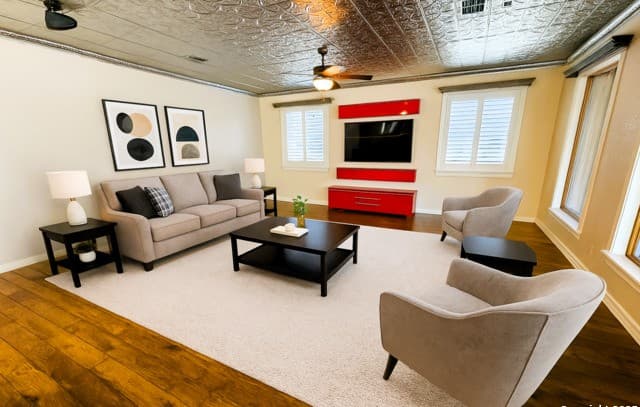 rental at 220 County Road 4401 in Dilley, TX — photo 5