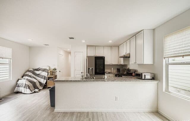 3-bedroom rental at 14546 Source Circle in San Antonio, TX — photo 5