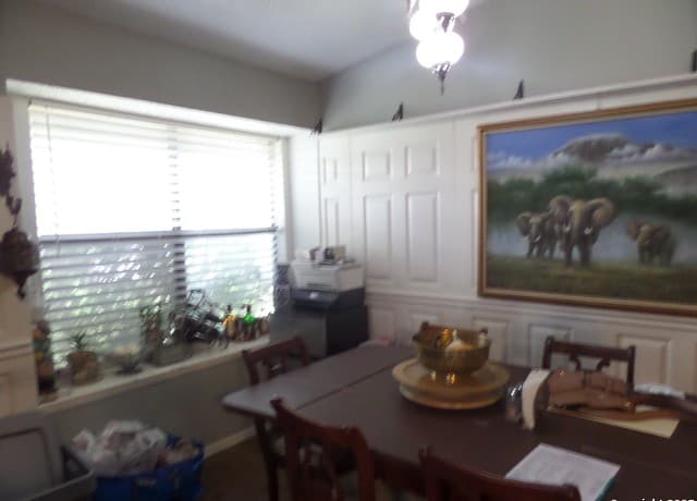 3-bedroom rental at 8411 Forest Ridge in San Antonio, TX — photo 5