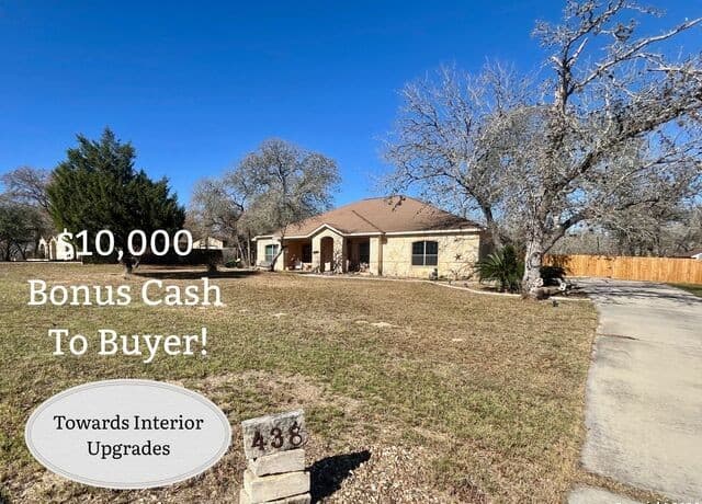 3-bedroom rental at 383 Rosewood in La Vernia, TX — photo 1