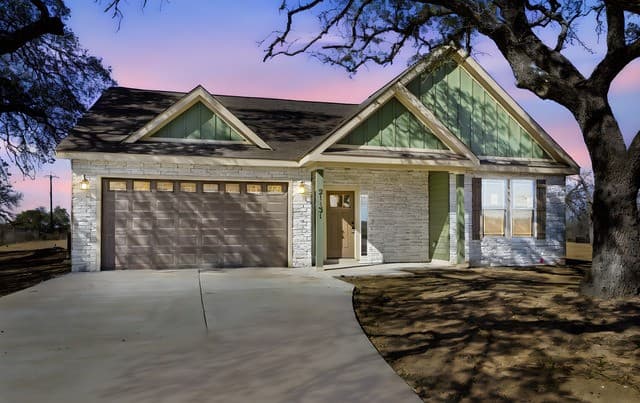 3-bedroom rental at 21131 Prairie Rose in San Antonio, TX — photo 1