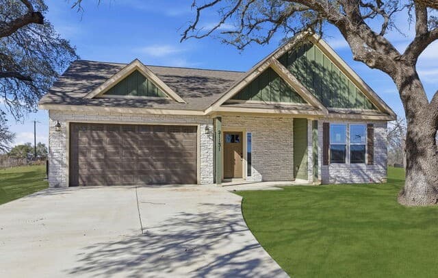3-bedroom rental at 21131 Prairie Rose in San Antonio, TX — photo 2