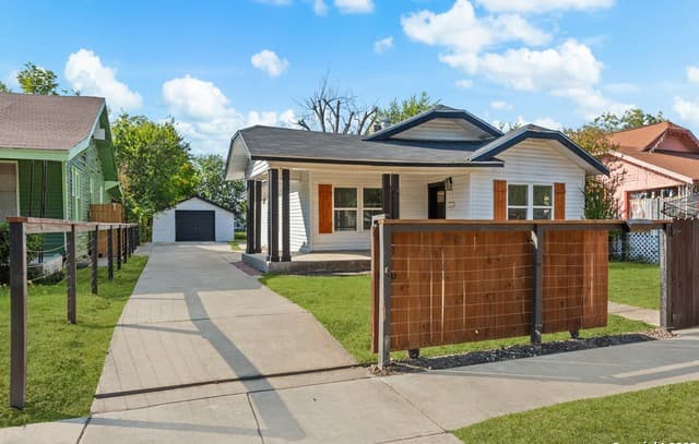 3-bedroom rental at 726 E Highland Blvd in San Antonio, TX — photo 4
