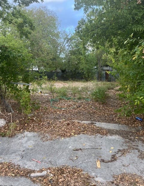 rental at 1807 Hidalgo St in San Antonio, TX — photo 1