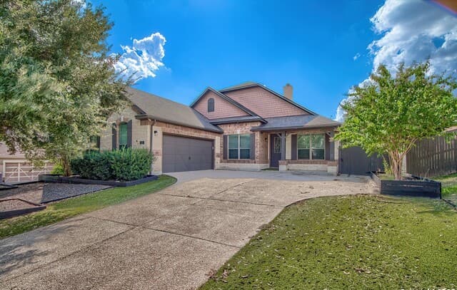 4-bedroom rental at 19215 Bartlett Bay in San Antonio, TX — photo 1
