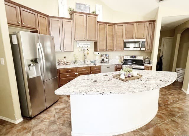 4-bedroom rental at 228 Bunker Hill in Pleasanton, TX — photo 4