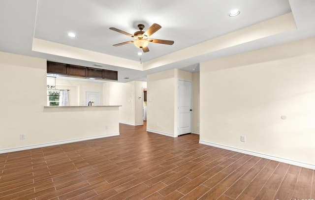 3-bedroom rental at 6610 Woodstock in San Antonio, TX — photo 5
