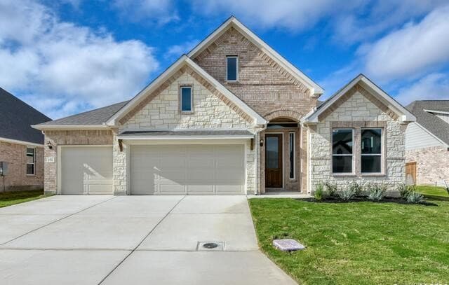 3-bedroom rental at 151 Annette Drive in Castroville, TX — photo 1