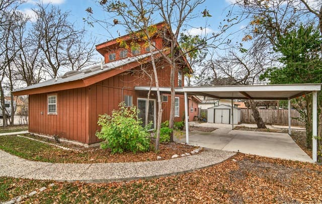 3-bedroom rental at 181 Hermine in San Antonio, TX — photo 2