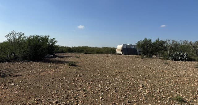 rental at 1588 PR 1688 Four X Rd in Moore, TX — photo 2