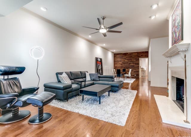 3-bedroom rental at 8000 Donore Unit 11 in San Antonio, TX — photo 5