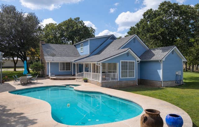 4-bedroom rental at 59 Segner in Fredericksburg, TX — photo 1