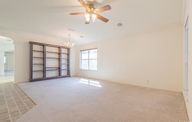 3-bedroom rental at 1140 Lion Way in San Antonio, TX — photo 4