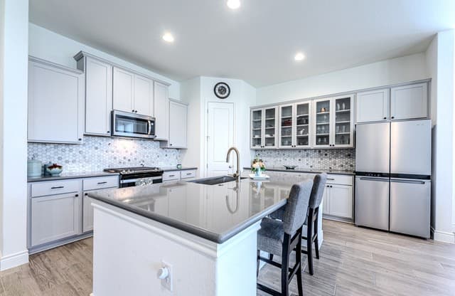 4-bedroom rental at 29439 Summit Ridge in Fair Oaks Ranch, TX — photo 4