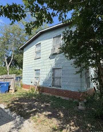 rental at 727 Carney St in San Antonio, TX — photo 5