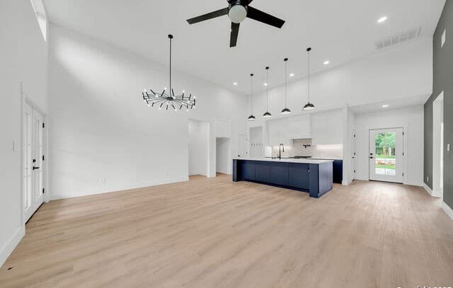 3-bedroom rental at 661 Jonquil in Spring Branch, TX — photo 3