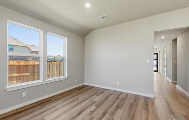 4-bedroom rental at 425 Foxtail Valley in Cibolo, TX — photo 5