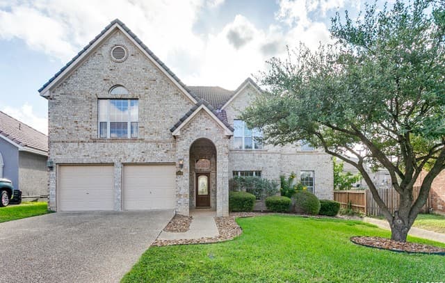 5-bedroom rental at 19706 Ranch Meadow in San Antonio, TX — photo 1