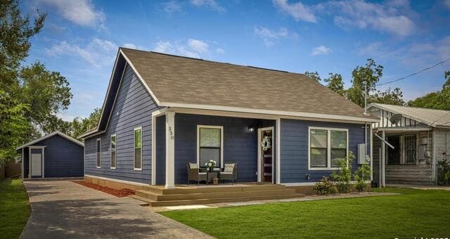 4-bedroom rental at 330 Walton Ave in San Antonio, TX — photo 1
