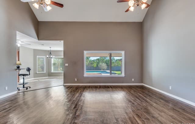 4-bedroom rental at 11103 Jarratt in Atascosa, TX — photo 2