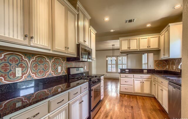 2-bedroom rental at 607 Blakeley Dr in San Antonio, TX — photo 1