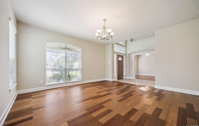 5-bedroom rental at 322 Eugene Sasser in San Antonio, TX — photo 5